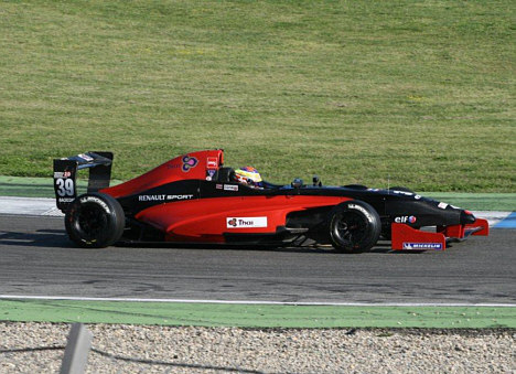 Dear Schilling på vej rundt på Hockenheim.